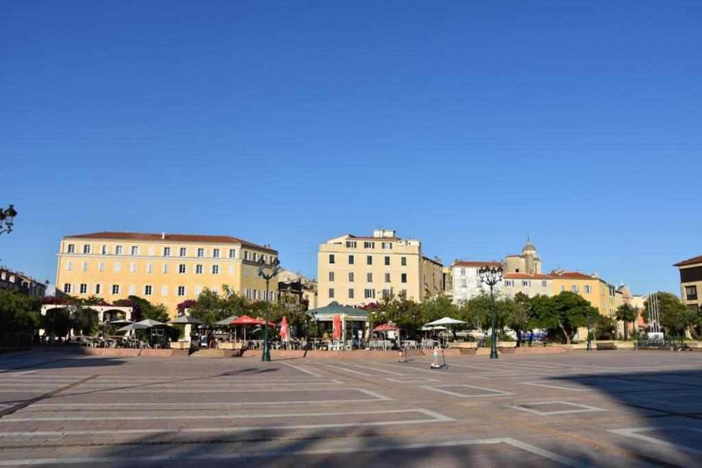 Appartement Plein De Charme - Ajaccio Hyper Centre Экстерьер фото